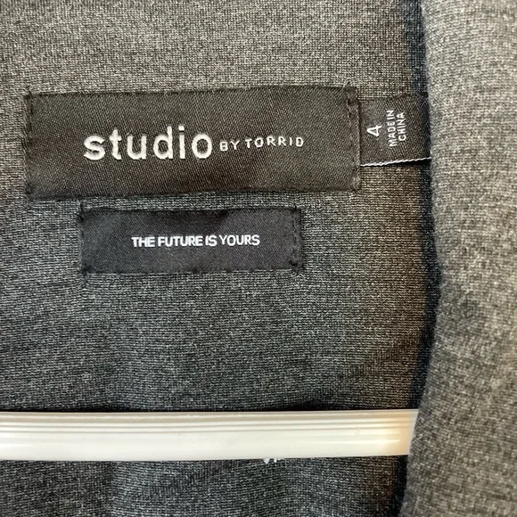 Torrid Studio T Gray Blazer - Picture 3 of 6